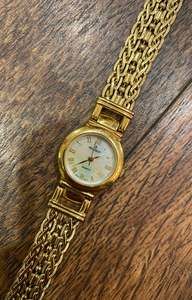 Elegant Gold Women's Watch